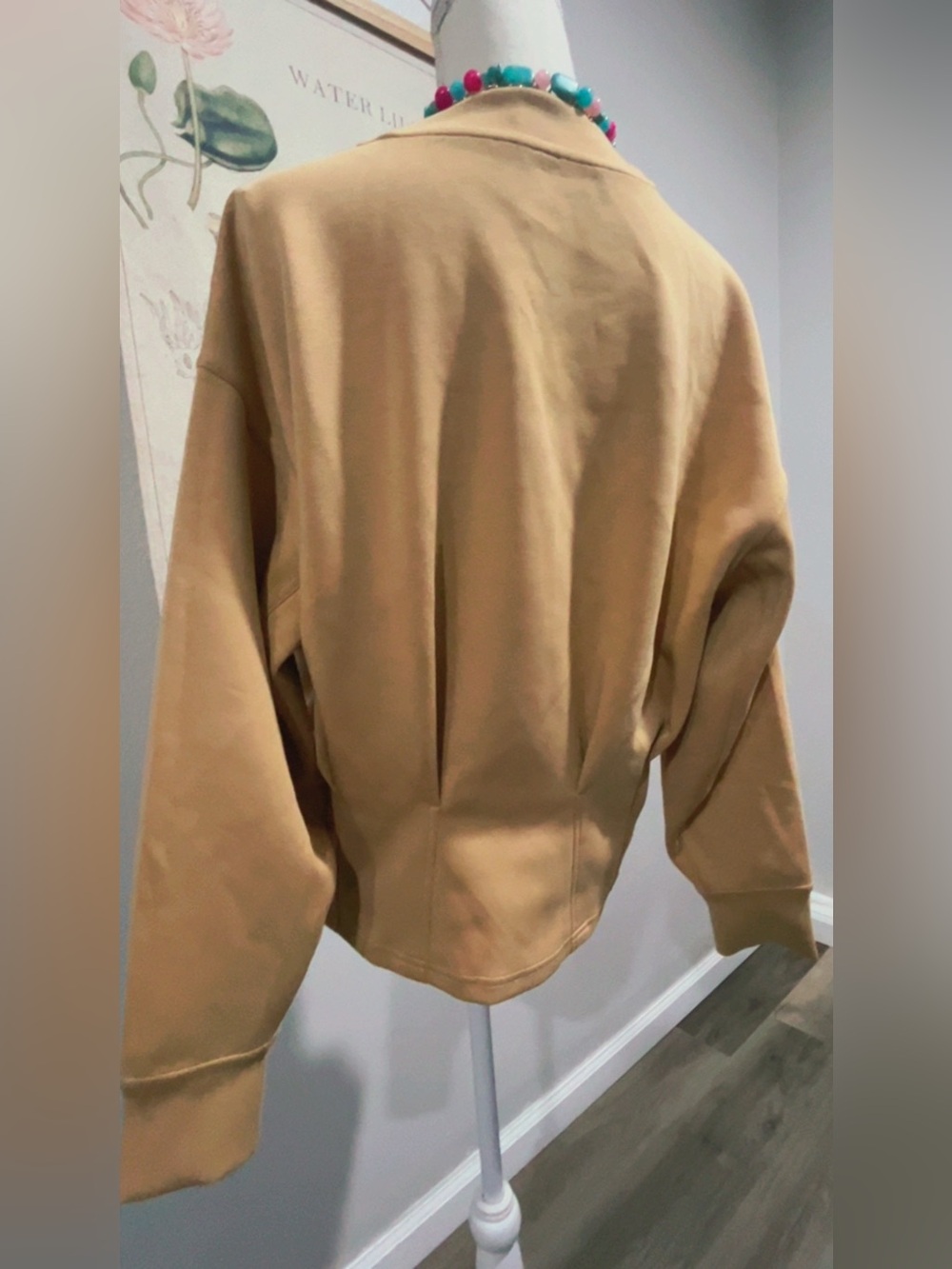 Lululemon gathered waist crew pullover top - Picture 6 of 7